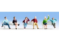 set figurine "persoane sezand" - H0 NOCH 15540